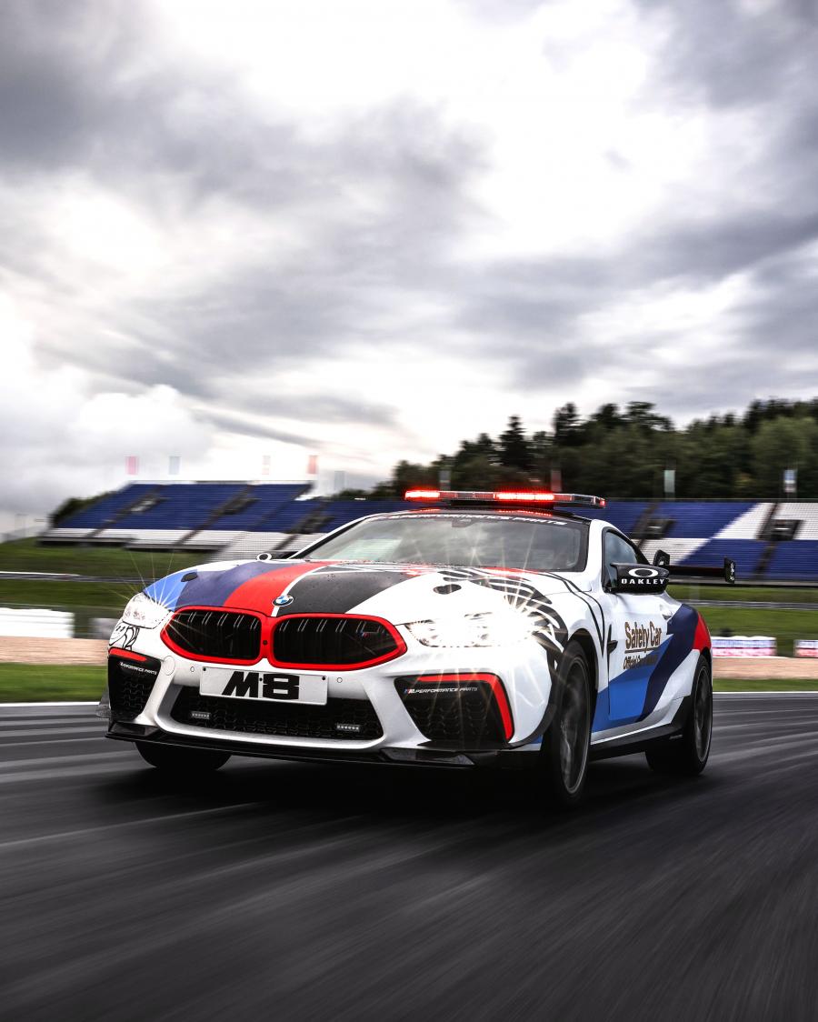  BMW M8 Competition Coupe MotoGP Safety Car (F92) 2019 года  (фото 9 из 38)